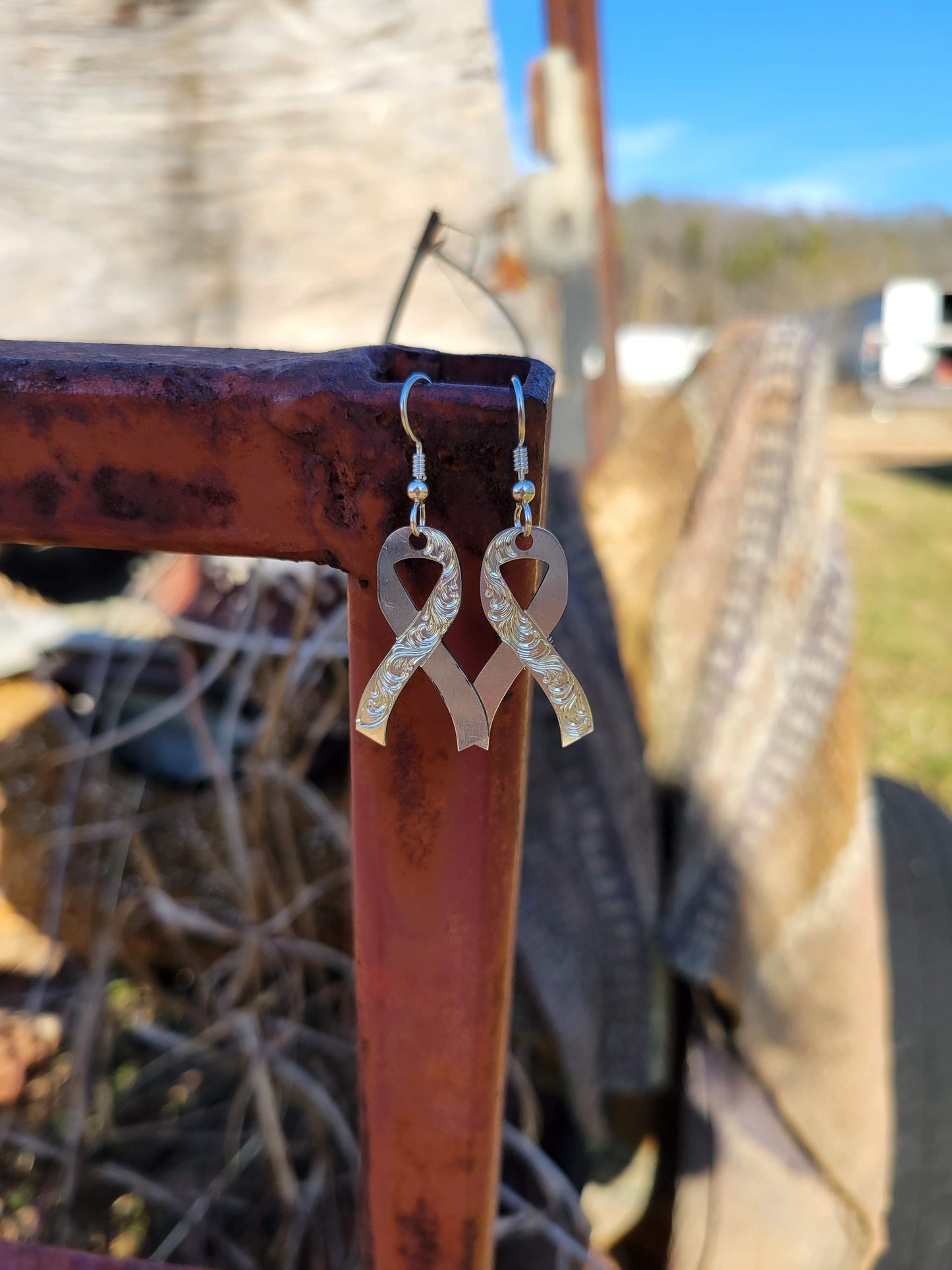 Courage Earrings: Silver Cancer Ribbon Earrings, Cancer support jewelry, Western Jewelry, Cancer Ribbon Earrings, Cancer Ribbon Jewelry