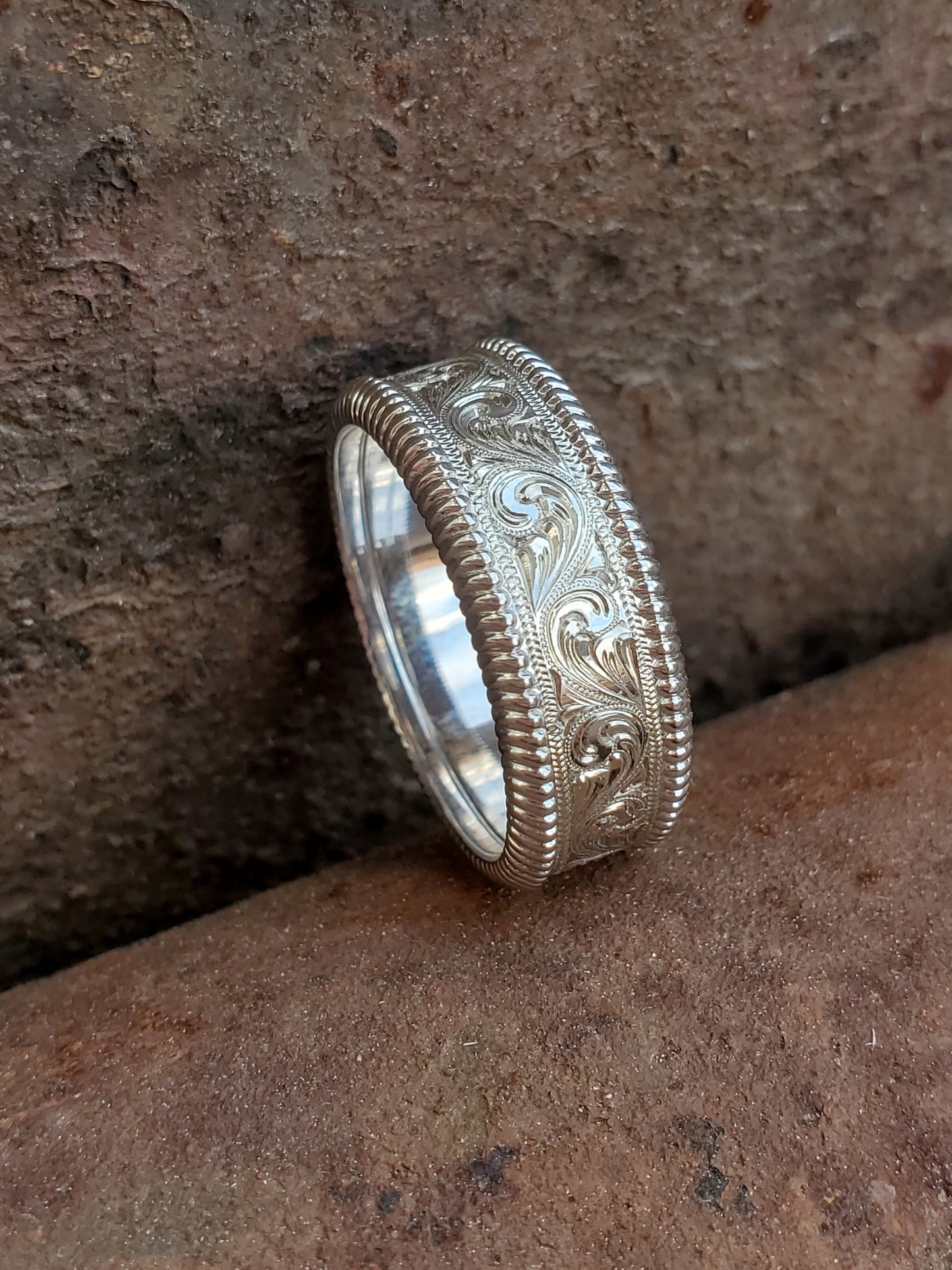 The Luke: 10K or 14K White Gold band With Rope Edge, Cowboy Wedding Ring, Western Wedding Band, Hand-Engraved White Gold Ring, Men's Western Ring