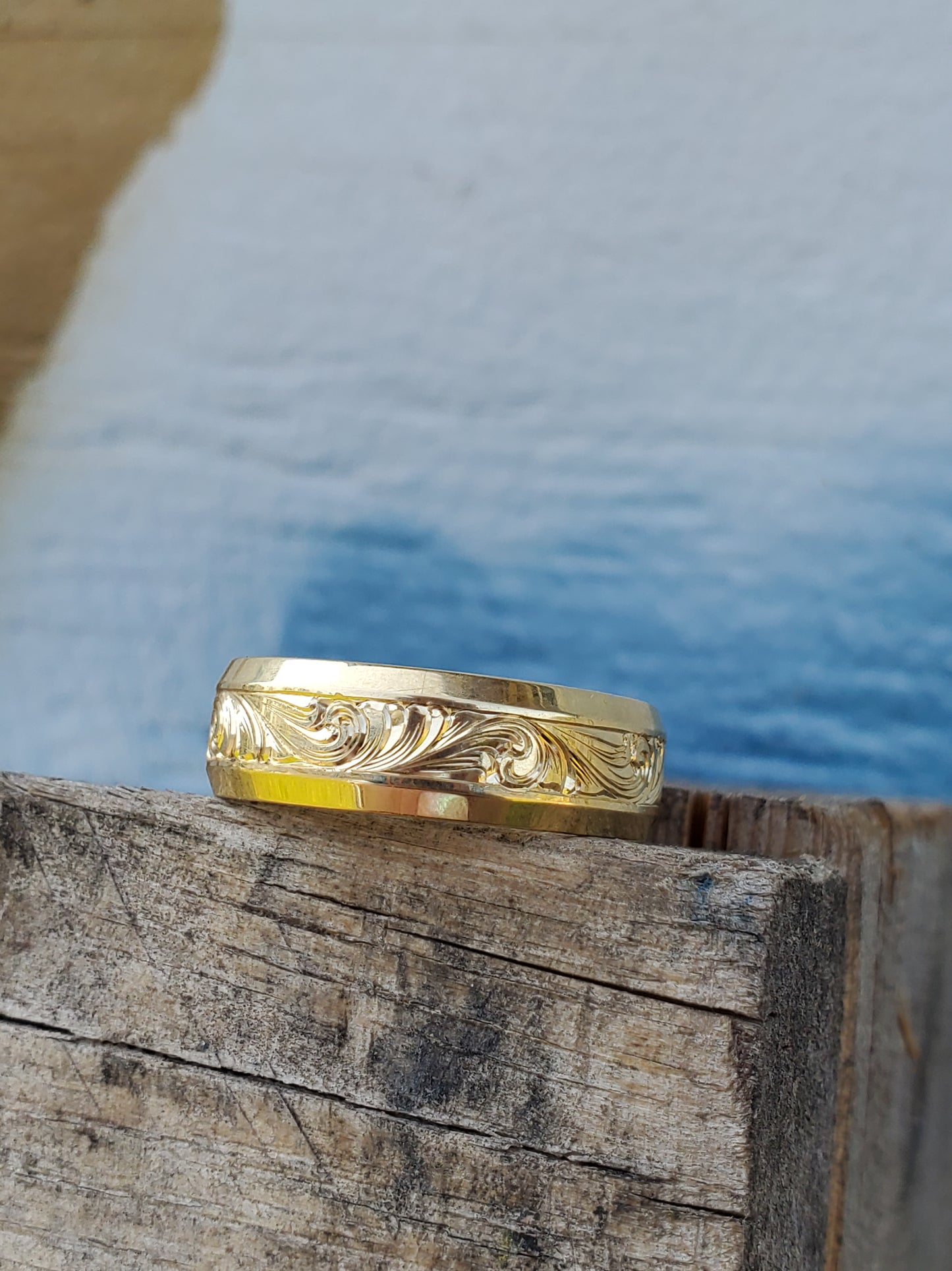 The Hyde: Beveled Edge Men's Wedding Band in Yellow Gold, Comfort Fit Men's Wedding Band, Hand-Engraved Beveled Edge Ring, Western Wedding Band For Him, Cowboy Wedding Ring