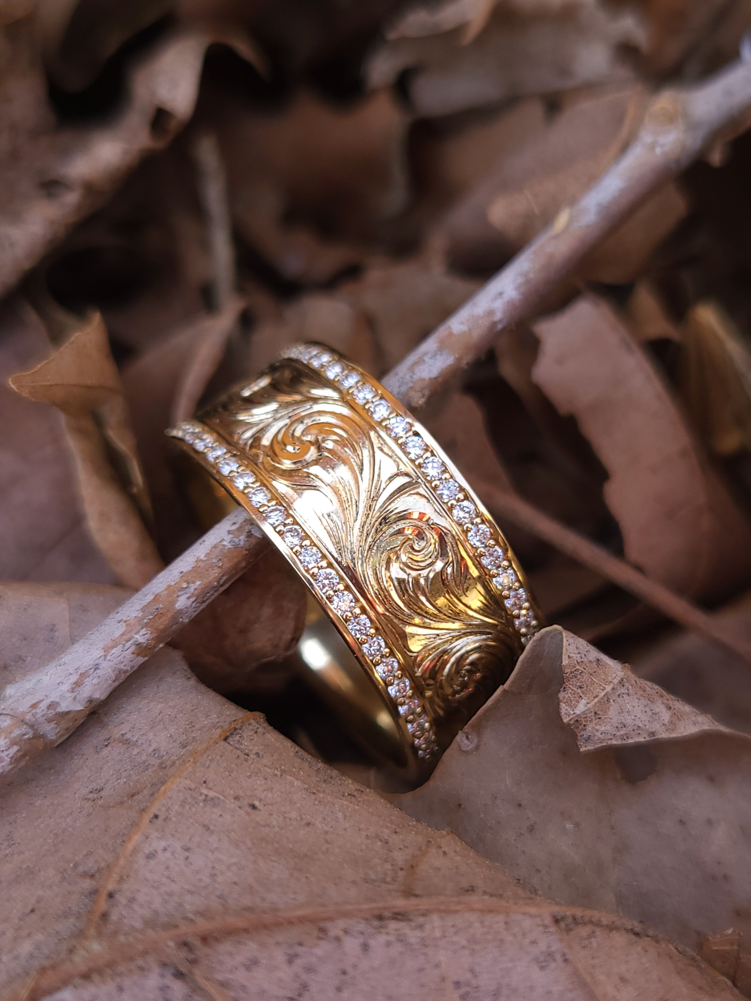 【10K ヴィンテージ ゴールドリング 赤石 10金 LS 132 22号 The Mateo: 10K Yellow Gold Men's Band With Channel Set Lab
