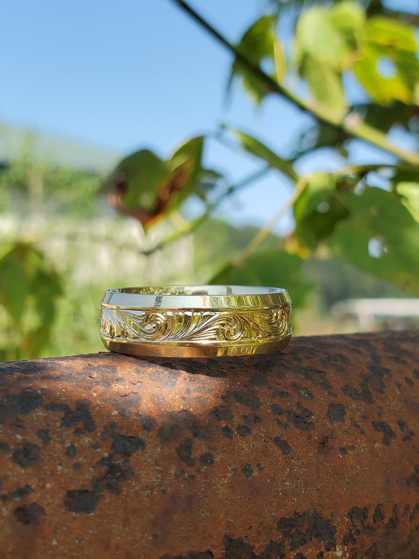 The Hyde: Beveled Edge Men's Wedding Band in Yellow Gold, Comfort Fit Men's Wedding Band, Hand-Engraved Beveled Edge Ring, Western Wedding Band For Him, Cowboy Wedding Ring
