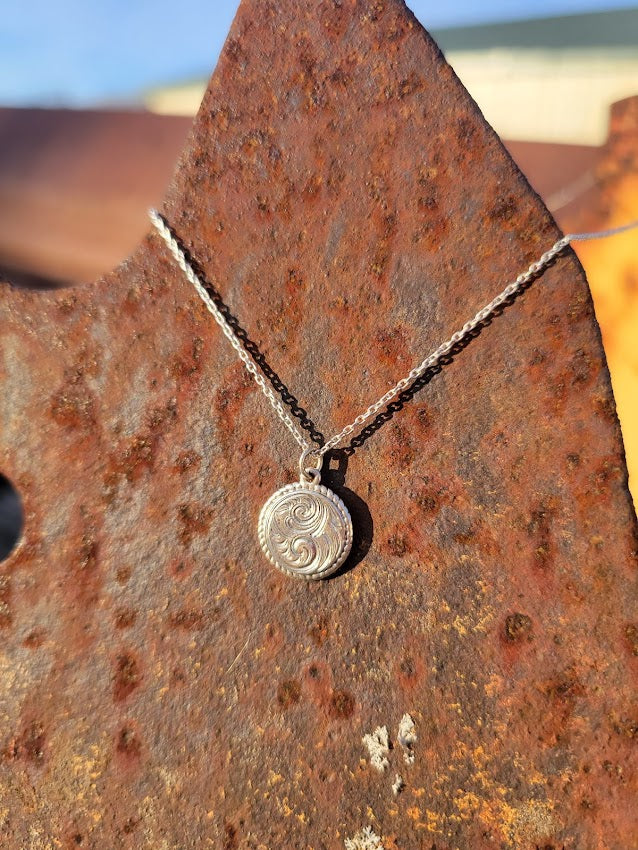 Sterling Silver Hand-Engraved Round Rope Pendant