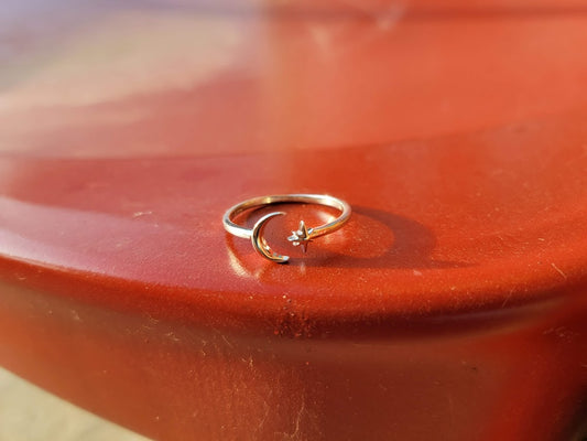 Zyia Inspired Cresent Moon Ring with Star, Sterling Silver Bypass Ring, Adjustable, Gifts for Her