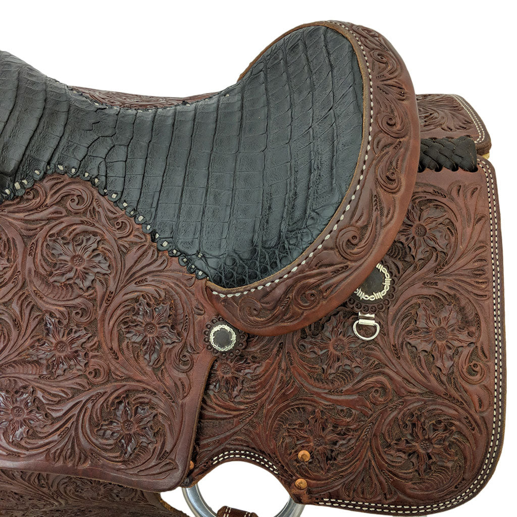 Picture of seat and back of C&L Low Ride Calf Roper CLS00009